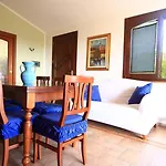 Semesterbostad Capo Blu House With Sea View *